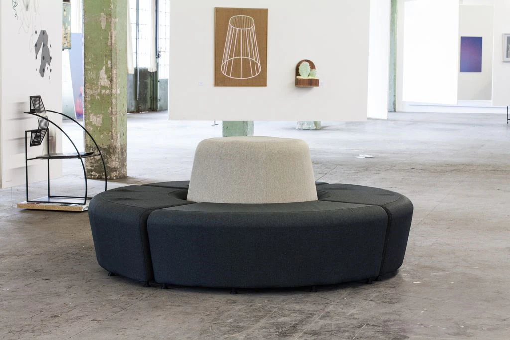Ćwierćokrągła podstawa Doughnut antracytowa Ø200×W57×H45 cm