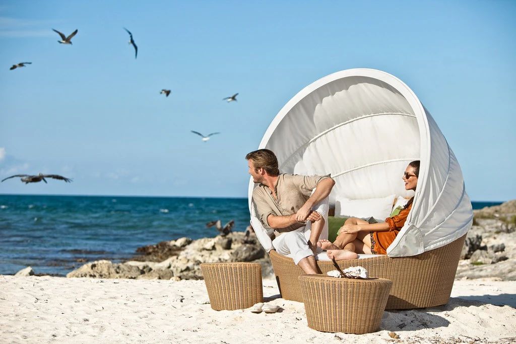 Dedon natural orbit loveseat z zestawem poduszek biały