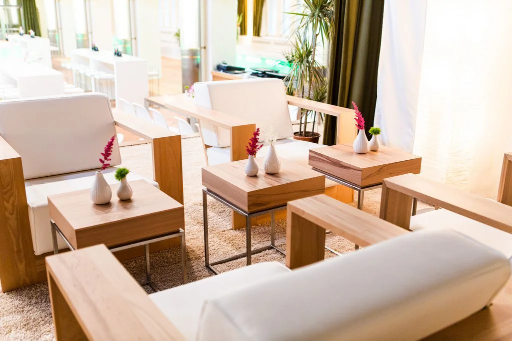 Fotel lounge Sylt ze skóry z zestawem poduszek w kolorze białym