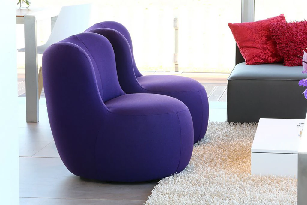 Krzesło Freistil 173 w kolorze jeżynowym W76×D82×H75 cm SH40 cm