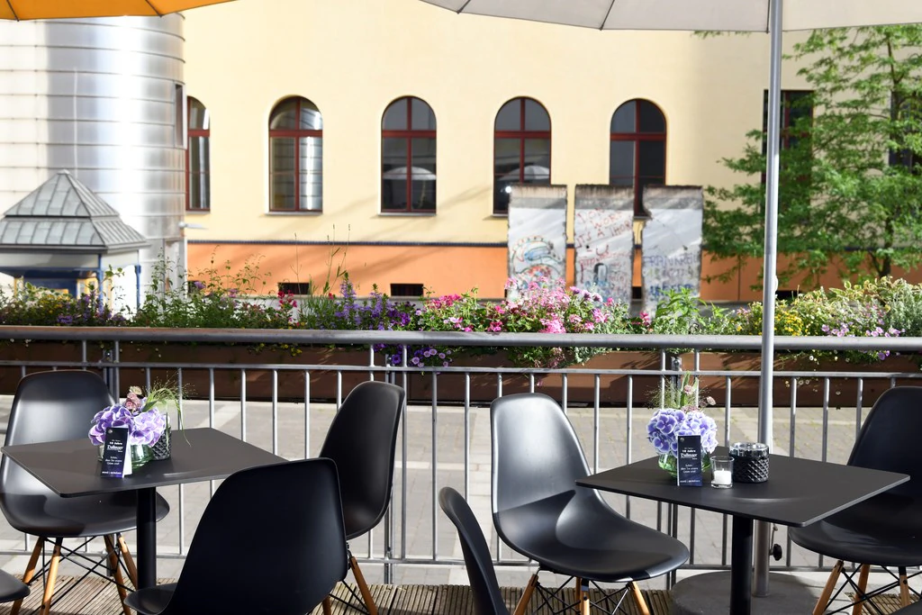 Stół bistro Brio czarny W60*D60*H72 cm